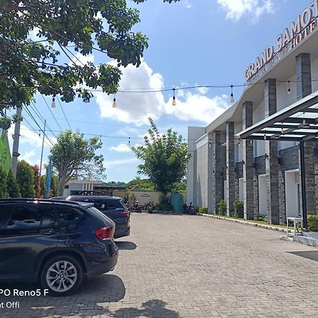 Grand Samota Hotel Sumbawa Exterior photo